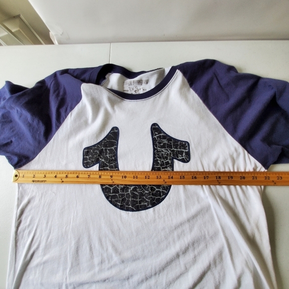 True Religion Horseshoe Buddha Men's Tee Shirt Size XL Logo Cotton Baseball Top - Picture 5 of 9